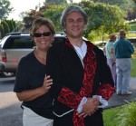 Volunteer Lucy McClung poses with Beethoven before the race.