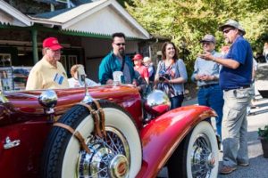 Read more about the article Auburn Heights hosts automobile display