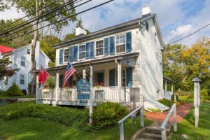 Read more about the article Letter: ‘Little Gray House’ needs your help