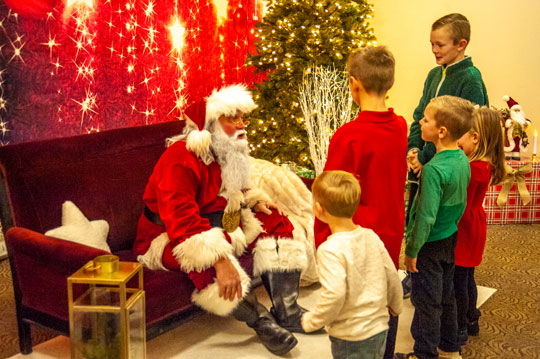 You are currently viewing Concord welcomes Santa
