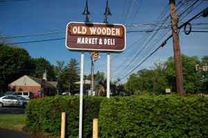 Read more about the article Deli gets sign approval