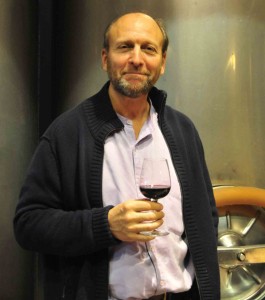 Read more about the article A coffee table book for the wine lover